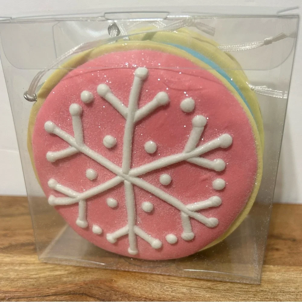 Pastel Sugar Cookie Snowflake Christmas Tree Ornaments 3.5” Set of 4 NEW